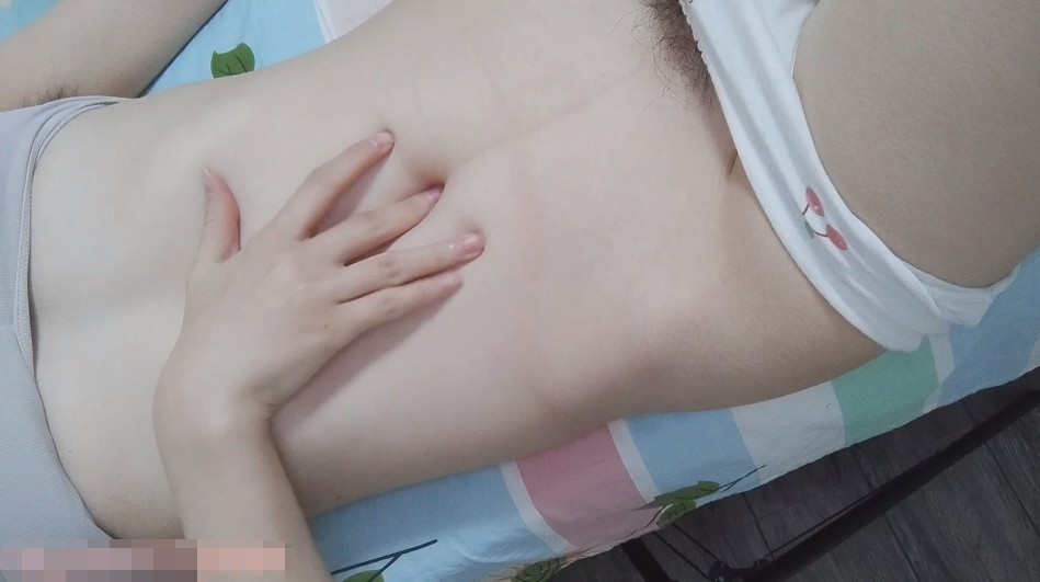 定制扣捅肚脐+下面